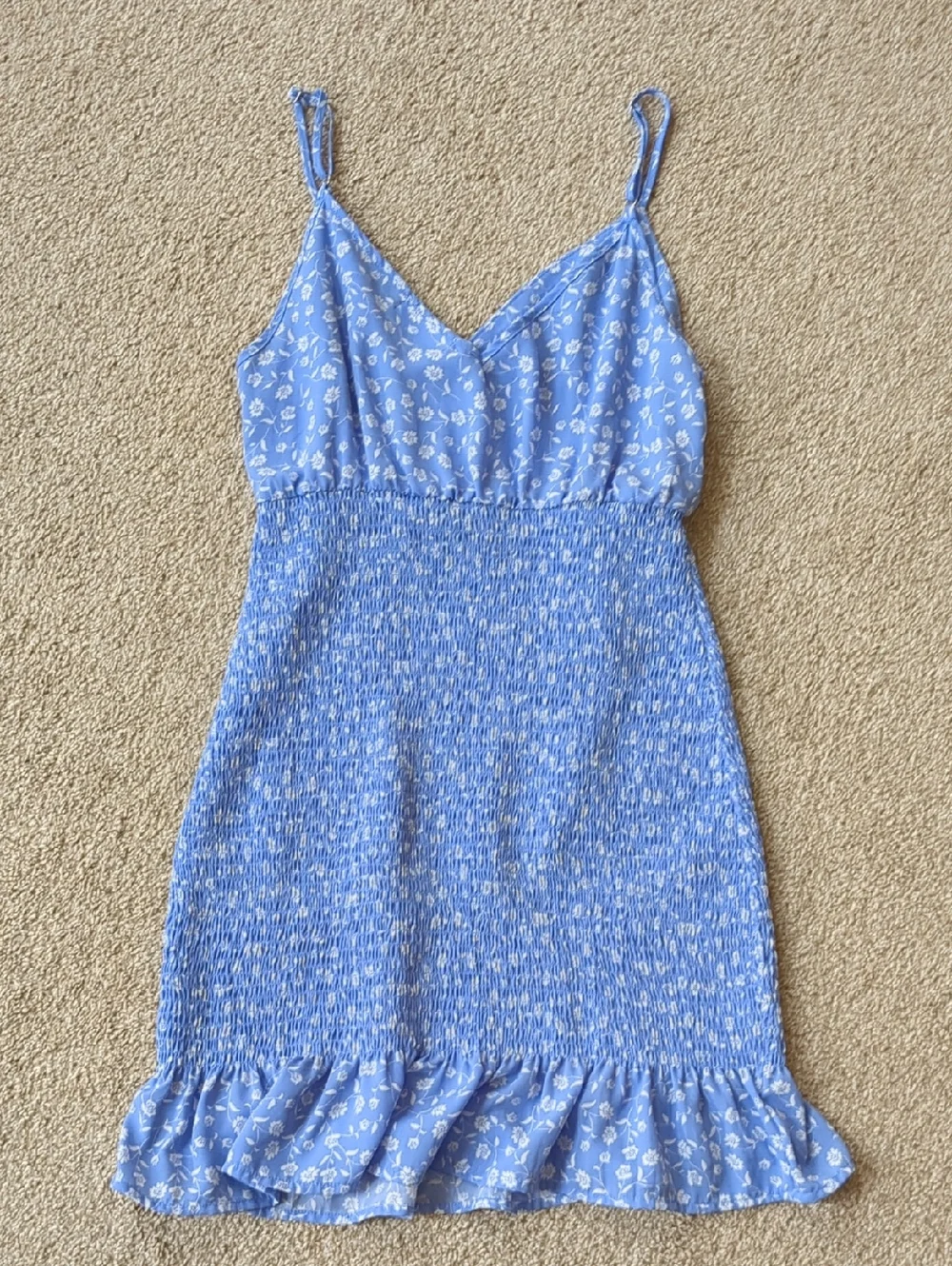 Mod On Trend Blue Floral Smocked Mini Dress | Size M - Picture 3 of 3